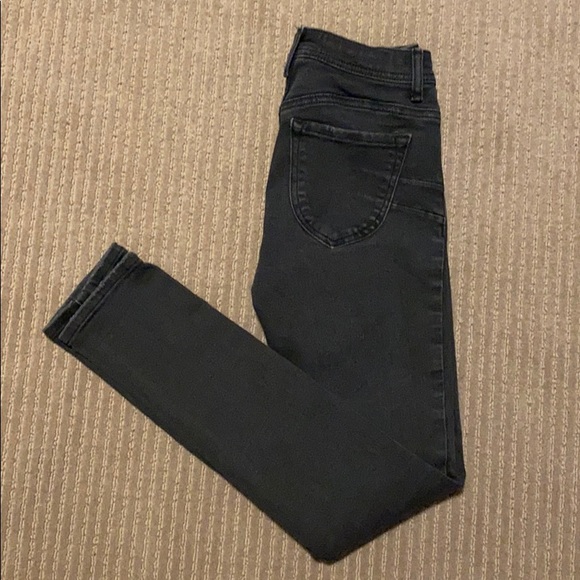 Black ‘Butt Lift” skinny jeans size 24 - Picture 1 of 6